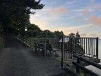 朝日が輝く丘展望デッキ