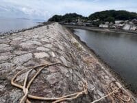 稲生港石積み防波堤