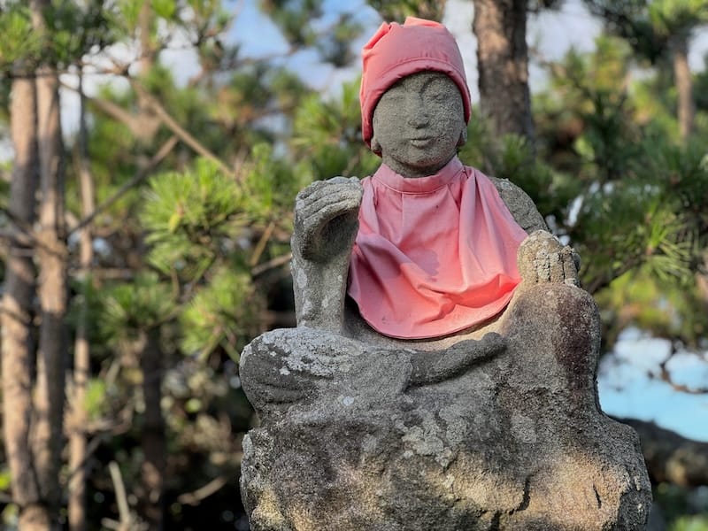 松島地蔵・奇跡の生還と数奇な運命 – 西浦町松島