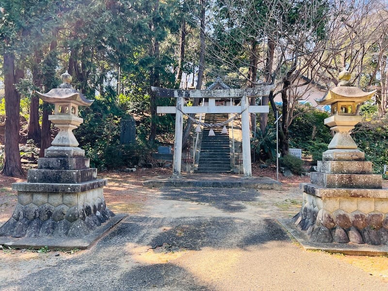 鞍掛山秋葉神社　鳥居