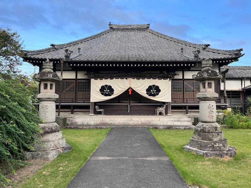 専称寺　本堂
