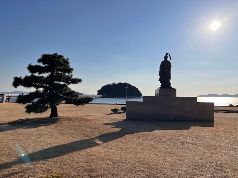 八百富神社遥拝所周辺のマツ・海岸線の残るマツ – 蒲郡の名木50選