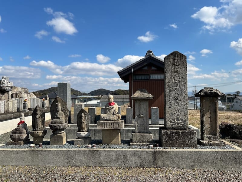 長興寺　大師像　観音堂　西国観音碑