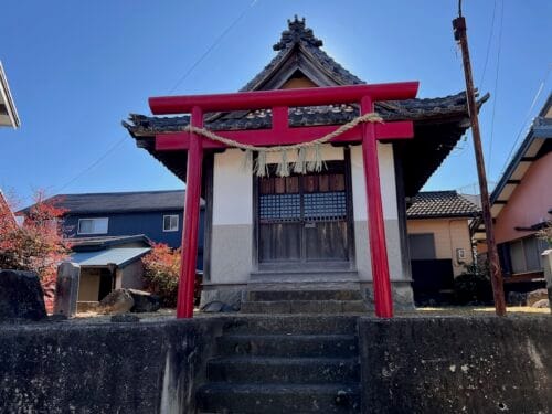 稲荷神社（竹島） – 交通の要衝に鎮座する商売の神