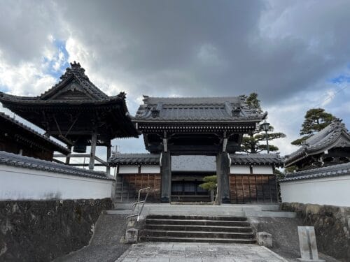 林光寺 – 形原一家の碑と任侠の碑
