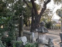 鞘ケ淵の碑　後方から