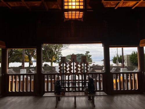 八百富神社 – 竹島弁財天の由来