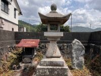 十能常夜燈の常夜灯と秋葉社