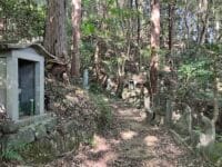 御堂山の西国三十三観音、参道