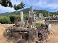 鵜殿長照の墓所　家康の陣地名取山方向