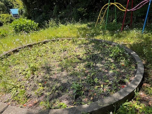 鞍掛児童遊び場 砂場