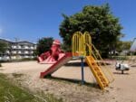 前田公園　すべり台とタコの山