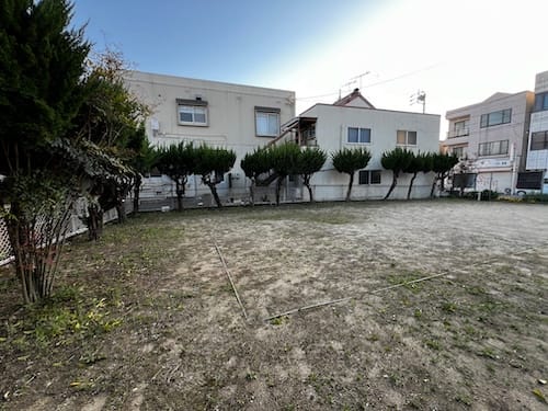 三谷駅前チビッコ広場　園内