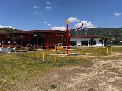 奥林児童遊園地　ブランコ