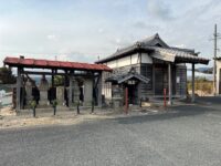 牧山の庚申堂　境内