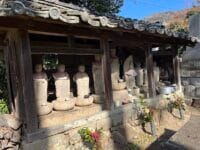 五井町東郷墓地の地蔵堂