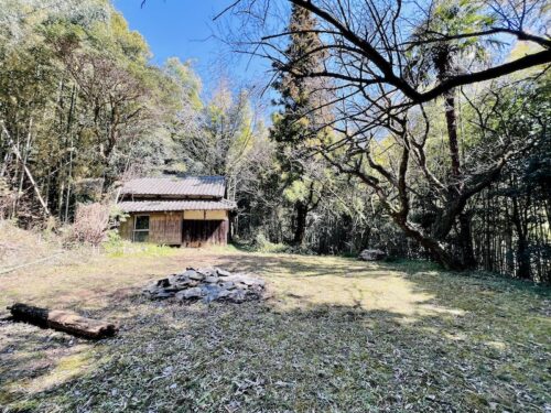 円蔵寺と竹内浦次：山間の聖地に宿る「向上」の精神